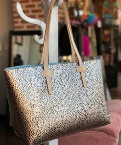 The Pink Leopard CONSUELA - Sassy Leopard Breezy Tote