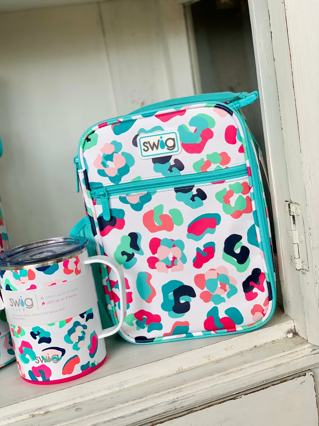 The Pink Leopard SWIG - Boxxi Lunch Box - Leopard Party New Arrivals 1 The Pink Leopard SWIG - Boxxi Lunch Box - Leopard Party New Arrivals