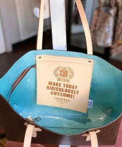 The Pink Leopard CONSUELA - Sassy Leopard Breezy Tote