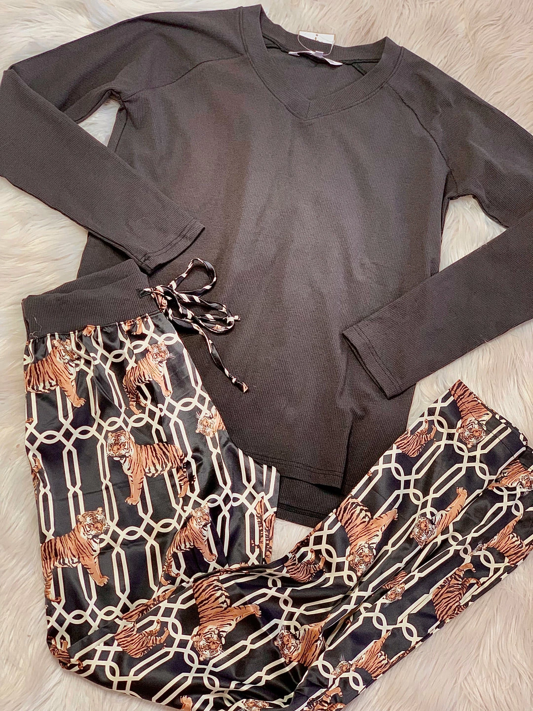 The Pink Leopard New Arrivals Tiger Trellis Sleep Pants 1 The Pink Leopard New Arrivals Tiger Trellis Sleep Pants