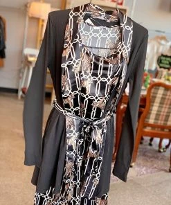 The Pink Leopard Tiger Trellis Slumber Robe New Arrivals